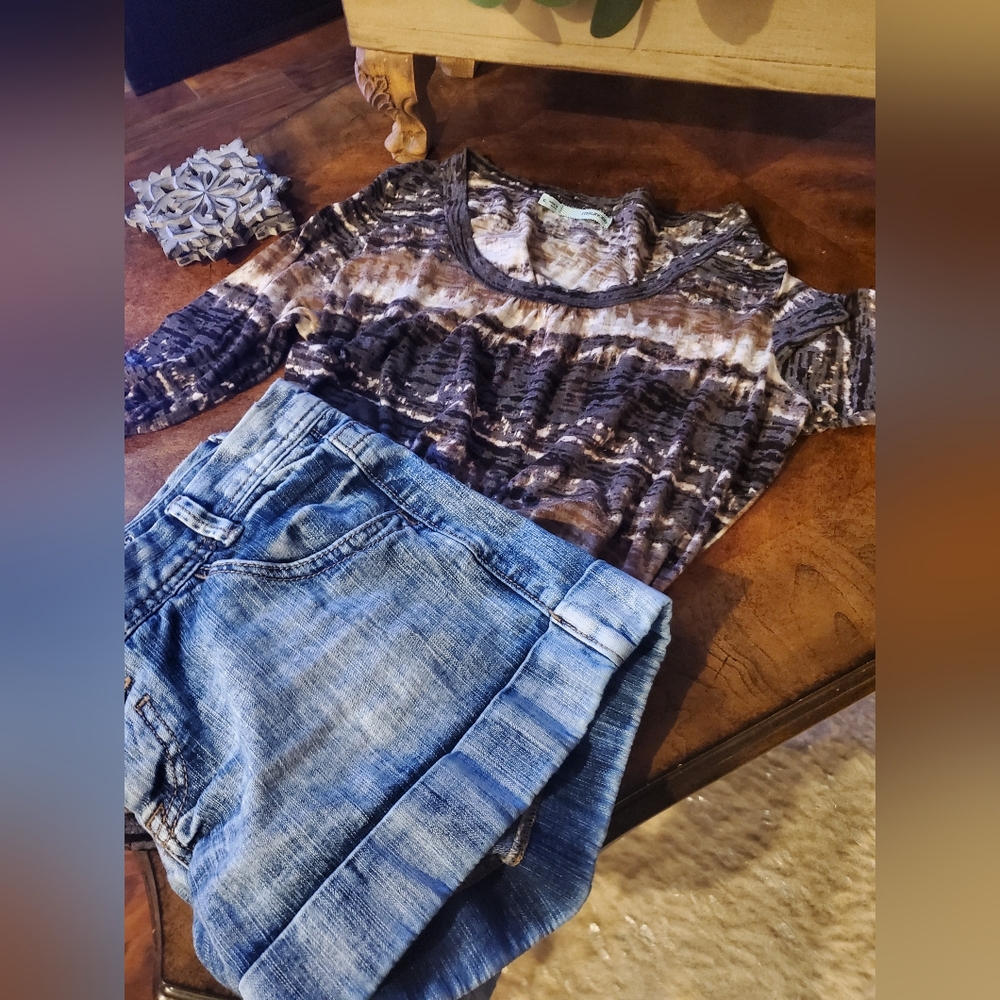 Maurices Print Long Sleeve Shirt